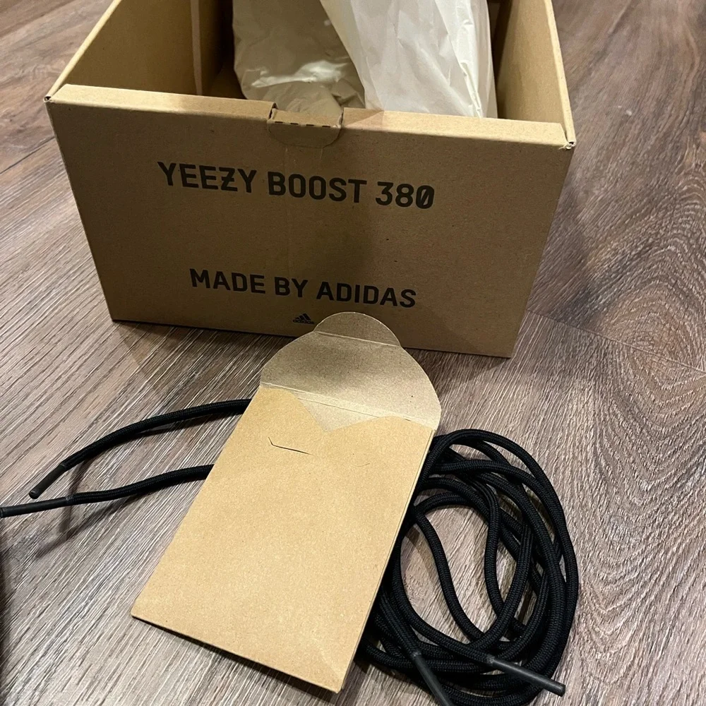 NWT Adidas Yeezy boost 380